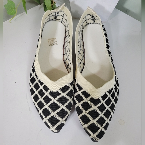 NWOB KNIT FLATS. 🐆 PATTERN. 8 - Picture 2 of 15